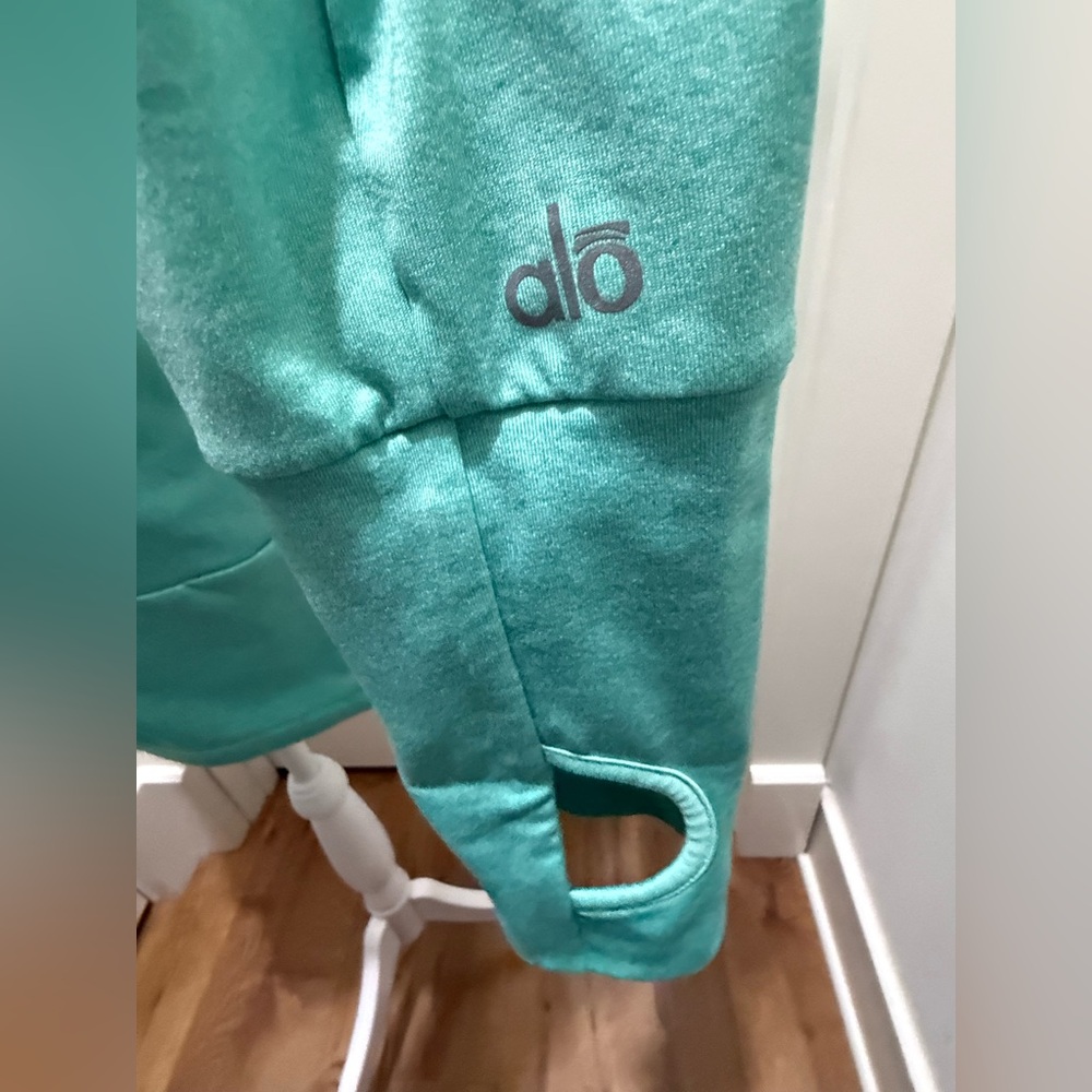 Alo. Seafoam Green Full Zip Athletic Hoodie. Size Large. - Picture 8 of 9